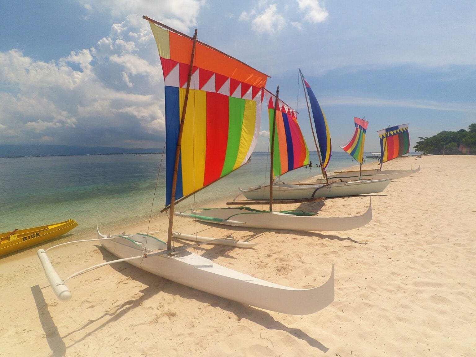 Pink Sand Beach at Sta. Cruz Island, Zamboanga City Travel Guide