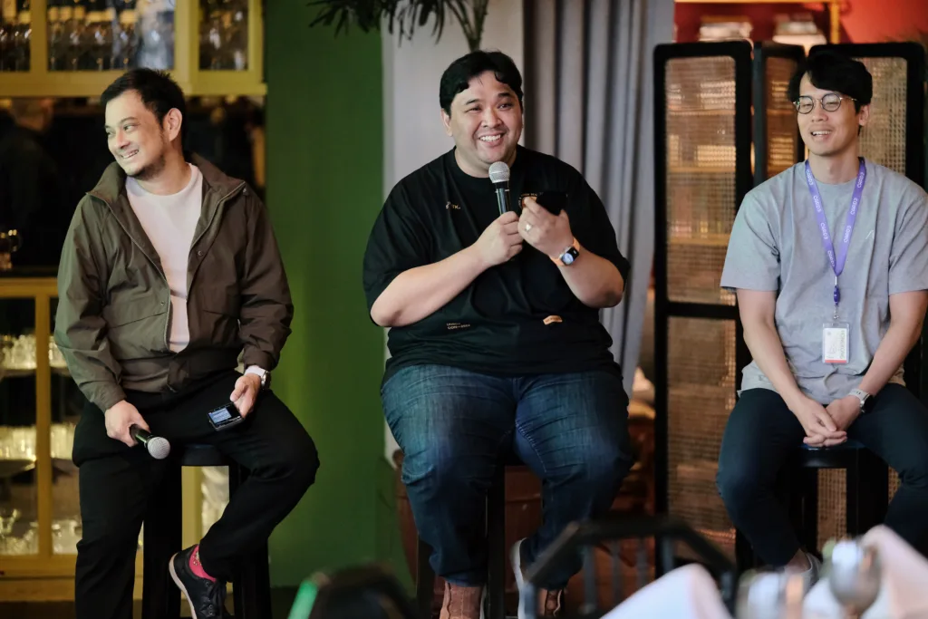 Philippine Star technology editor and Multiverse.ph editor Jayvee Fernandez as moderator, Unbox Digital Media Group founder and CEO Carlo Ople, and Anichess head Brian Chan.